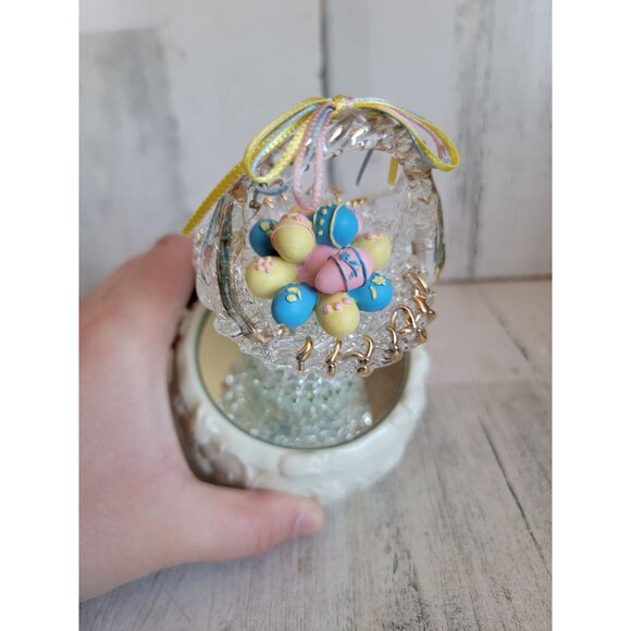 San Francisco Happy Easter music box company parade wind up egg basket - Picture 7 of 9